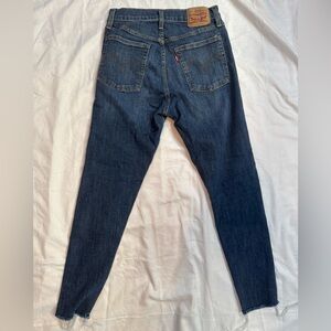 Levi’s Wedgie Skinny